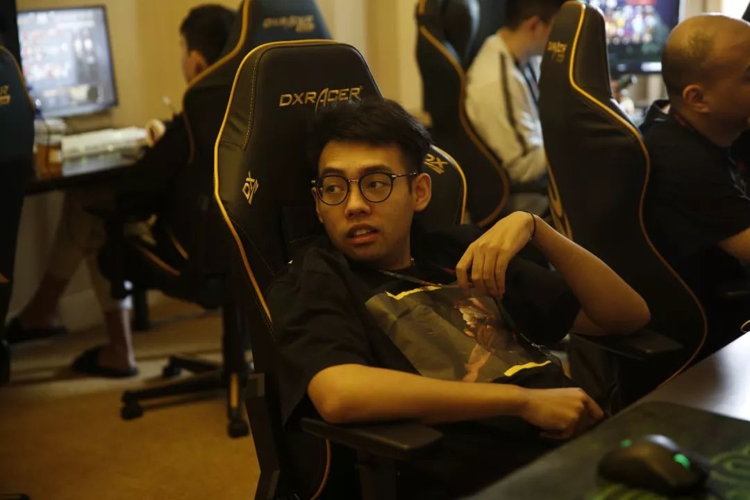 NAVI 进入 Intel Grand Slam 竞赛