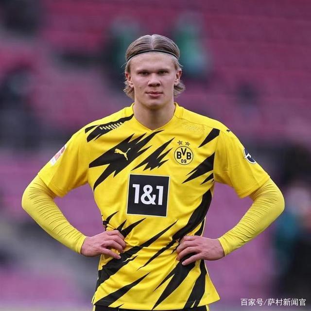 英雄麦克疯：Leyan调侃自己闪现撞墙 Rookie时刻鼓励队友